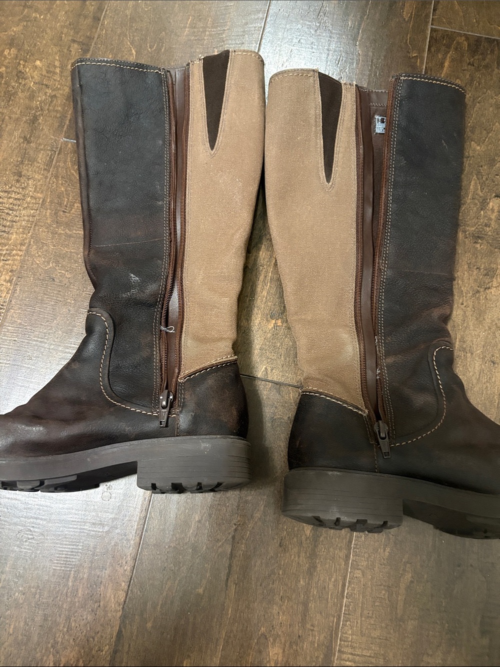 Clark’s tall boots - Picture 4 of 8